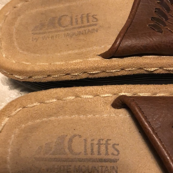 Cliffs by WHITE MOUNTAIN Leather Sandals - Size 8.5 - #207 - Picture 11 of 14